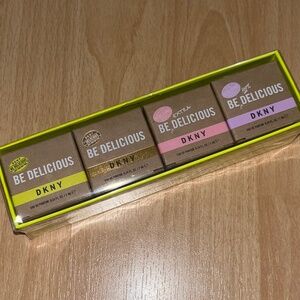 DKNY Be Delicious Gift Sampler Set 4X